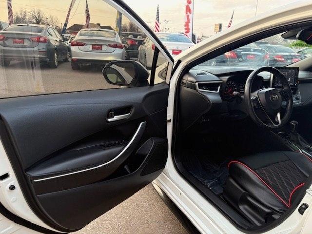 Toyota Corolla SE CVT (Natl) 2020