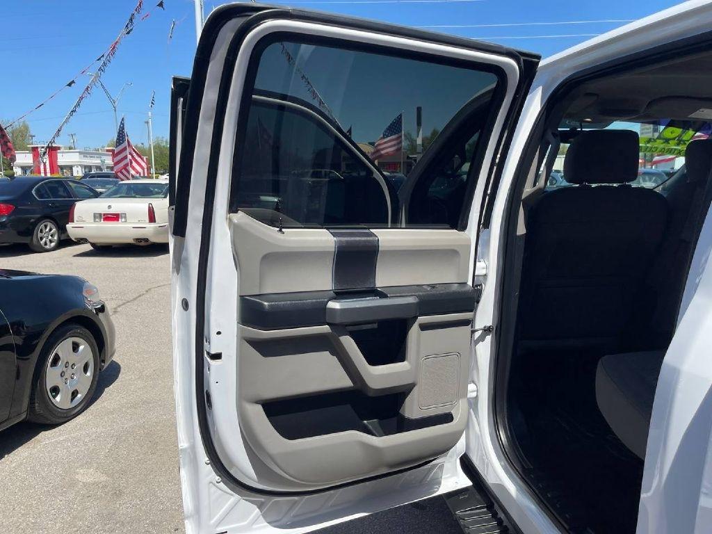 Ford F-150 4WD SuperCrew 145" King Ranch 2016