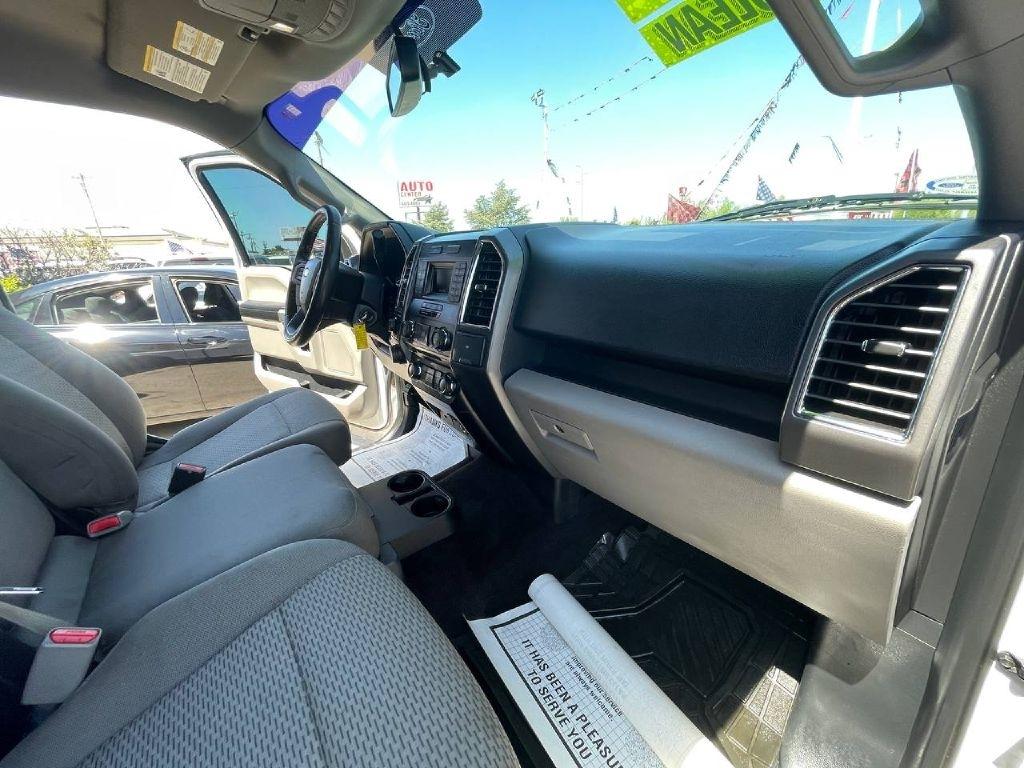 Ford F-150 4WD SuperCrew 145" King Ranch 2016