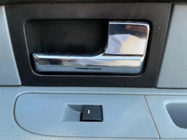 Ford F-150 4WD SuperCrew 145" Platinum 2013