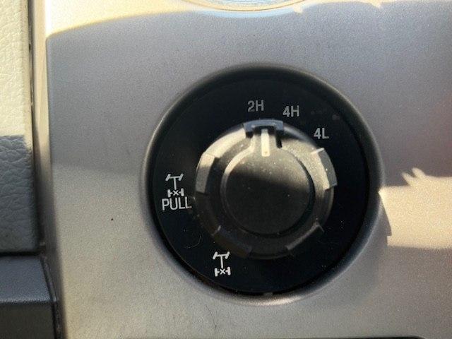 Ford F-150 4WD SuperCrew 145" Platinum 2013