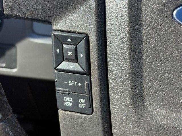 Ford F-150 4WD SuperCrew 145" Platinum 2013