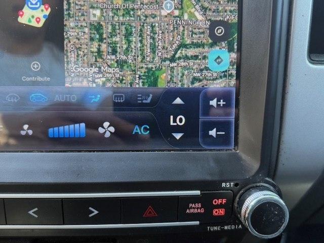 Ford F-150 4WD SuperCrew 145" Platinum 2013