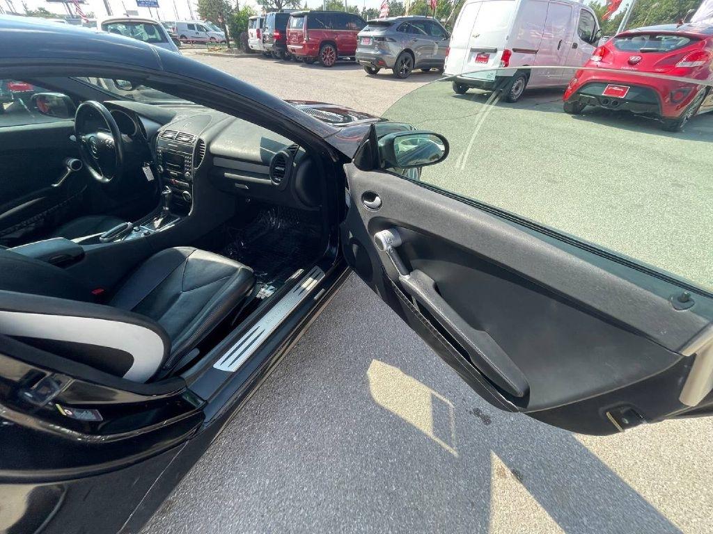Mercedes-Benz SLK-Class Roadster 3.5L 2006
