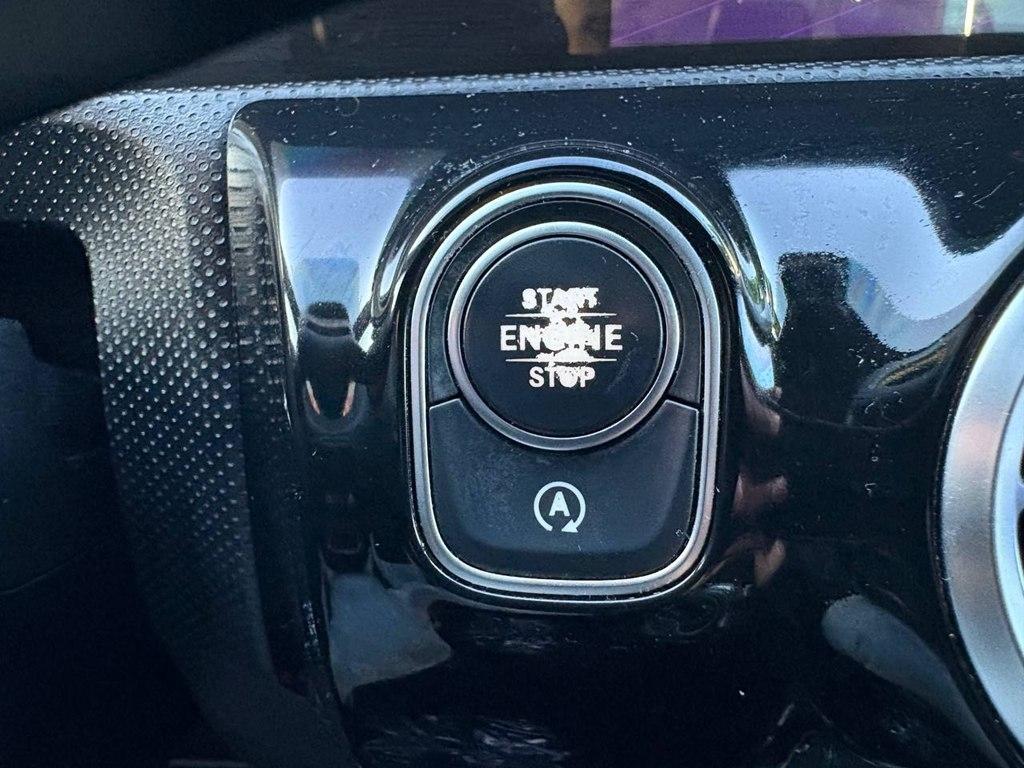 Mercedes-Benz A-Class A 220 4MATIC Sedan 2019