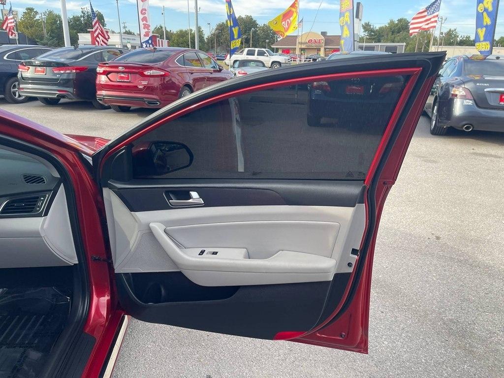 Hyundai Sonata Sport 2.4L 2017