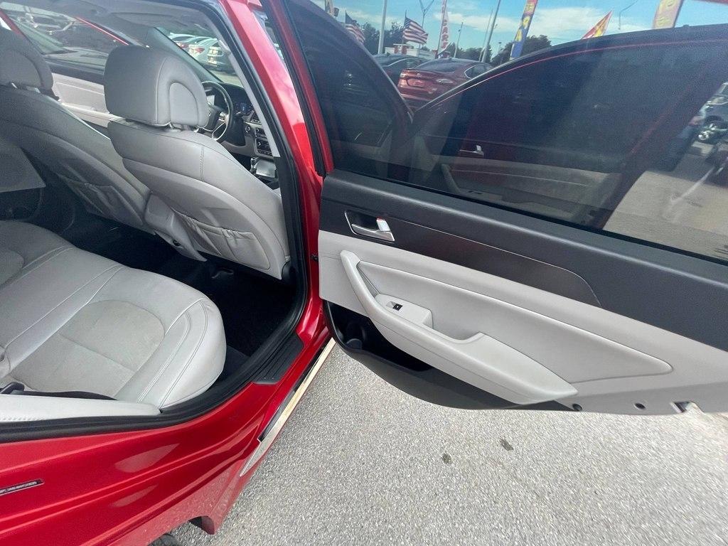 Hyundai Sonata Sport 2.4L 2017