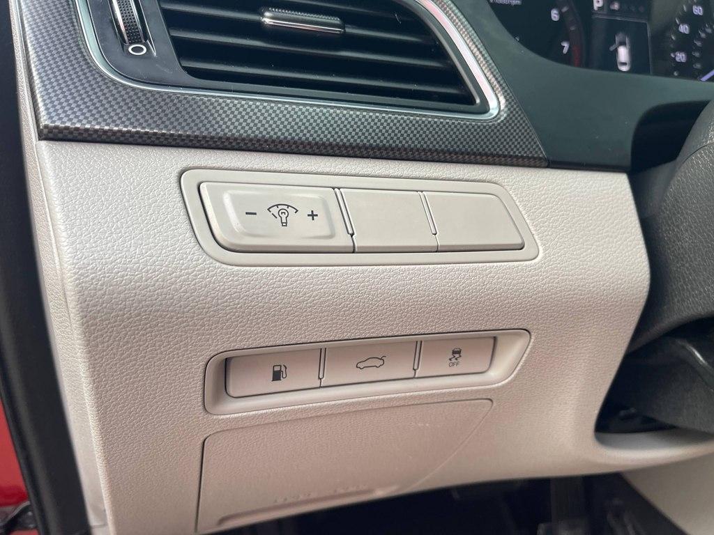 Hyundai Sonata Sport 2.4L 2017