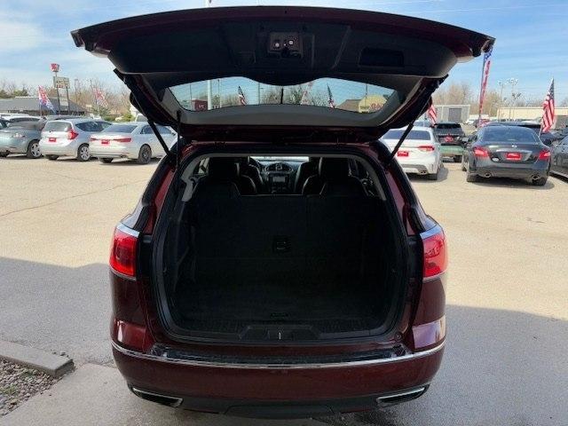 Buick Enclave AWD 4dr Leather 2016