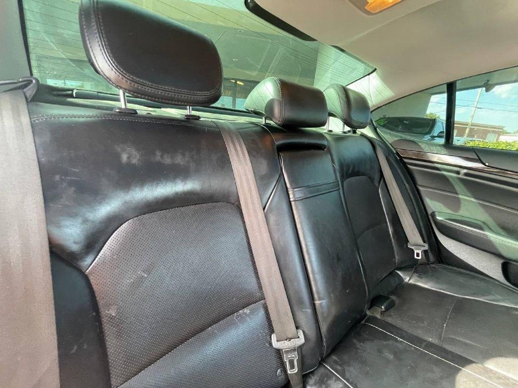 Kia Cadenza 4dr Sdn Premium 2014