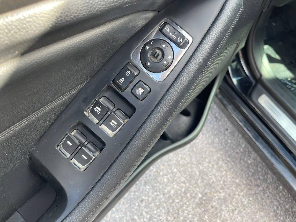 Kia Cadenza 4dr Sdn Premium 2014