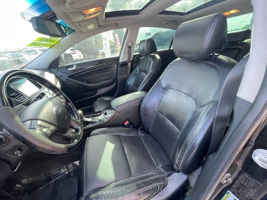 Kia Cadenza 4dr Sdn Premium 2014