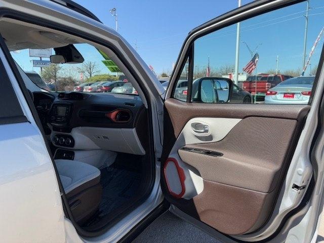 Jeep Renegade FWD 4dr Latitude 2015