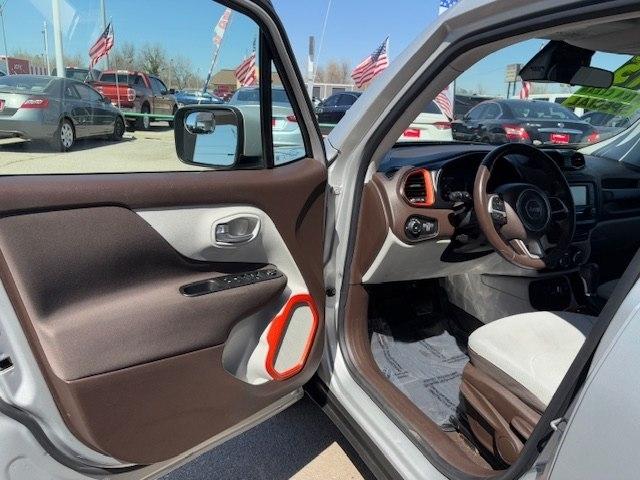 Jeep Renegade FWD 4dr Latitude 2015