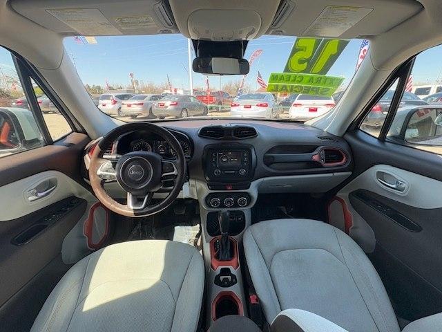 Jeep Renegade FWD 4dr Latitude 2015