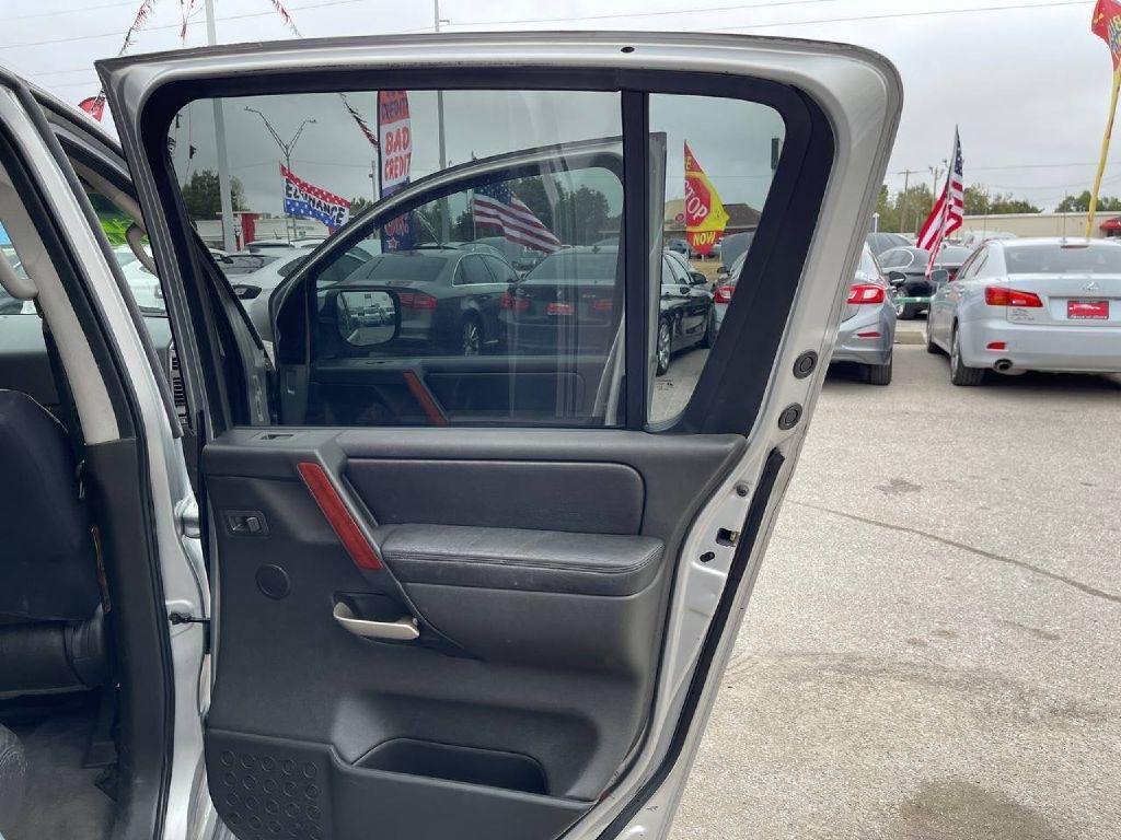 Infiniti QX56 4dr 2WD 2004