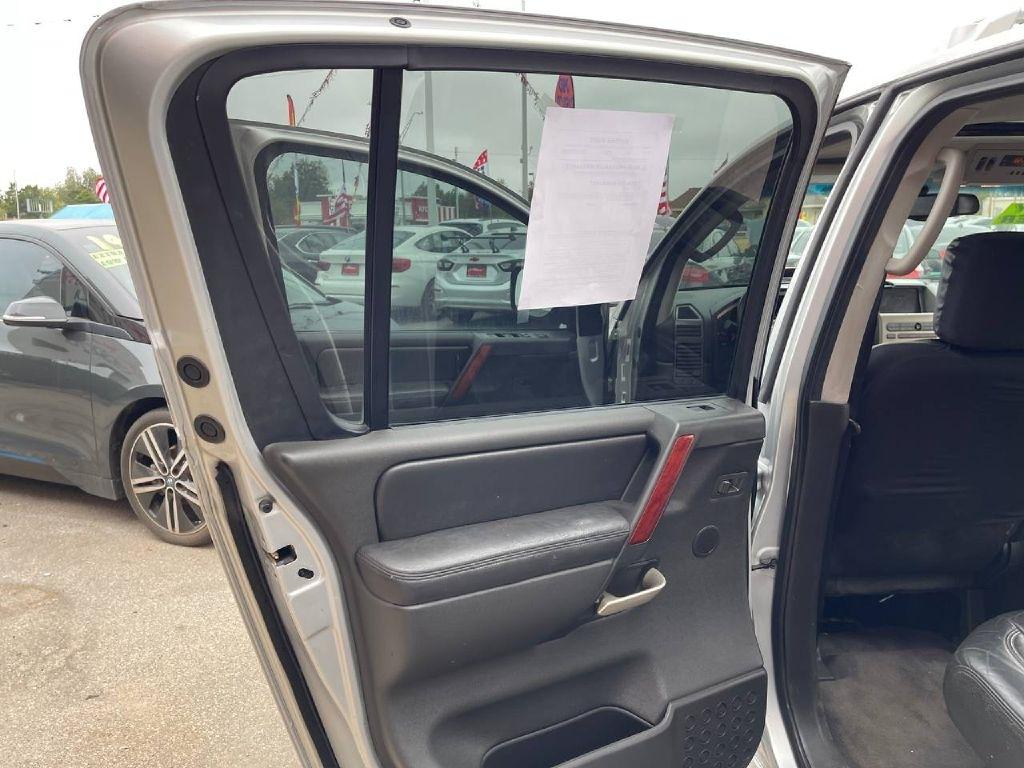 Infiniti QX56 4dr 2WD 2004