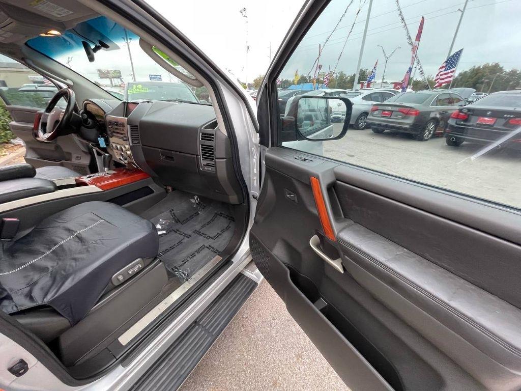 Infiniti QX56 4dr 2WD 2004