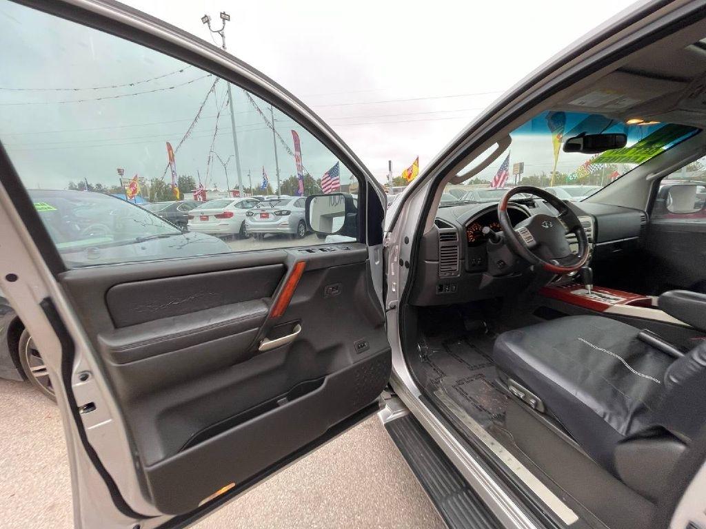 Infiniti QX56 4dr 2WD 2004