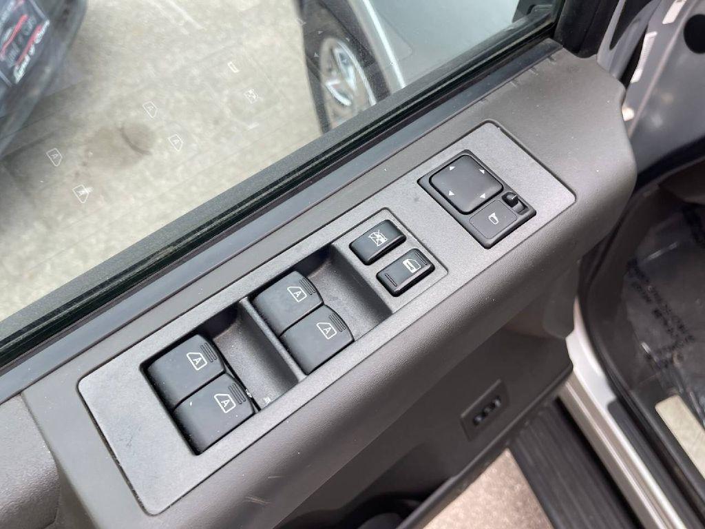 Infiniti QX56 4dr 2WD 2004