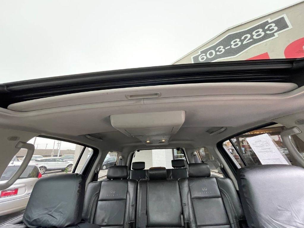 Infiniti QX56 4dr 2WD 2004