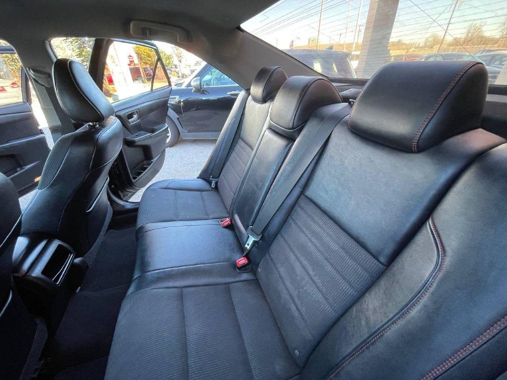 Toyota Camry XLE Auto (Natl) 2017