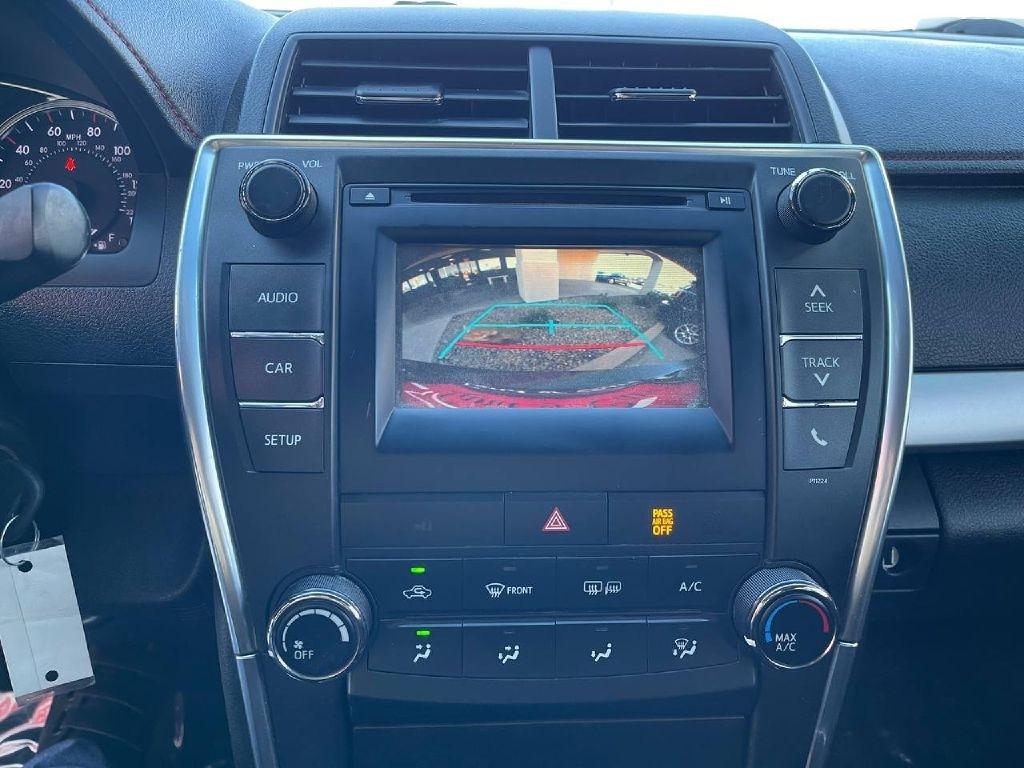 Toyota Camry XLE Auto (Natl) 2017