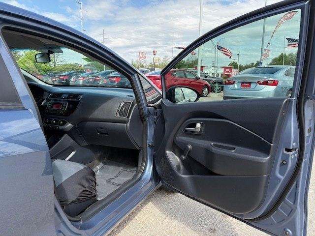 Kia Rio 4dr Sdn Auto LX 2016