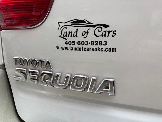 Toyota Sequoia 4dr SR5 (Natl) 2003