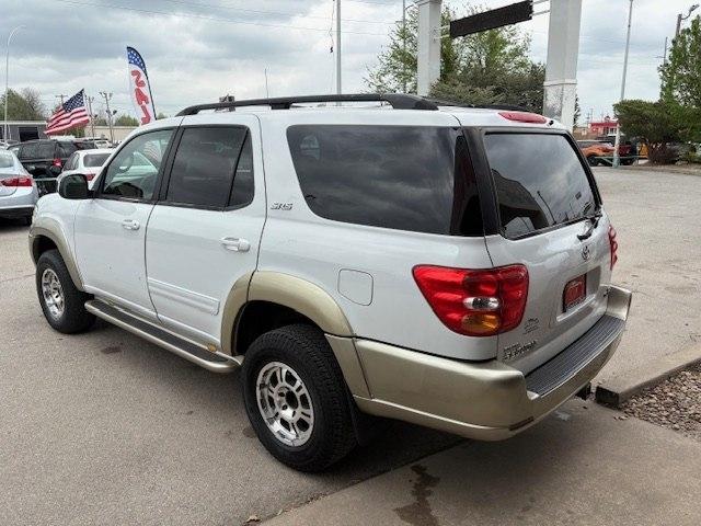 Toyota Sequoia 4dr SR5 (Natl) 2003