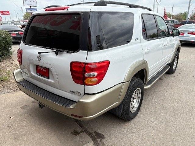 Toyota Sequoia 4dr SR5 (Natl) 2003