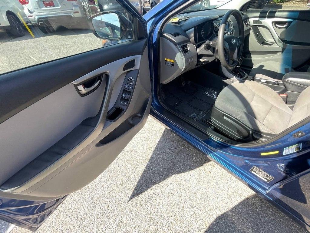 Hyundai Elantra 4dr Sdn Auto SE (Alabama Plant) 2016