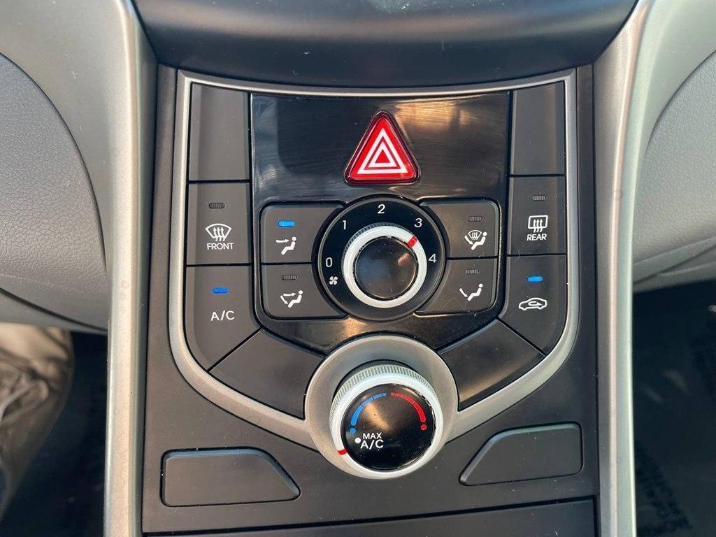 Hyundai Elantra 4dr Sdn Auto SE (Alabama Plant) 2016