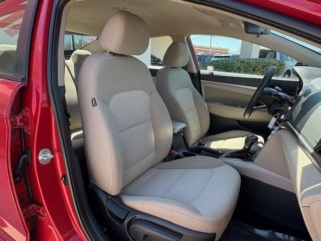 Hyundai Elantra SEL IVT 2020