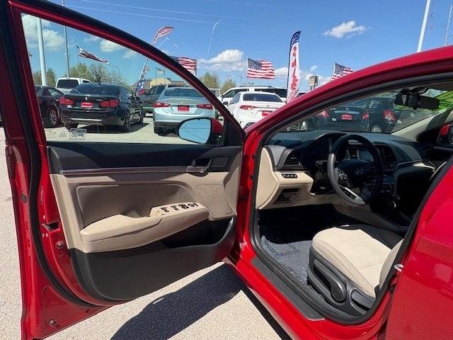 Hyundai Elantra SEL IVT 2020