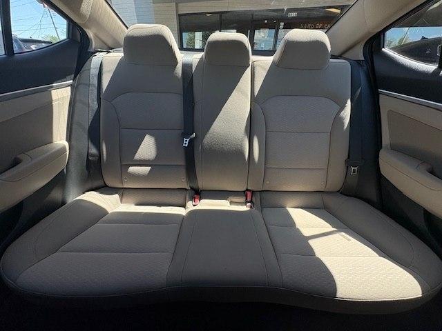 Hyundai Elantra SEL IVT 2020