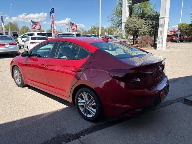 Hyundai Elantra SEL IVT 2020