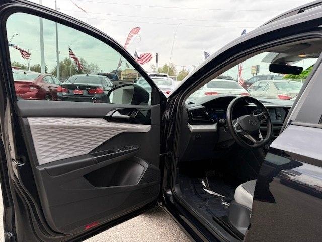 Volkswagen Taos S FWD 2022