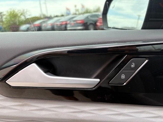 Volkswagen Taos S FWD 2022