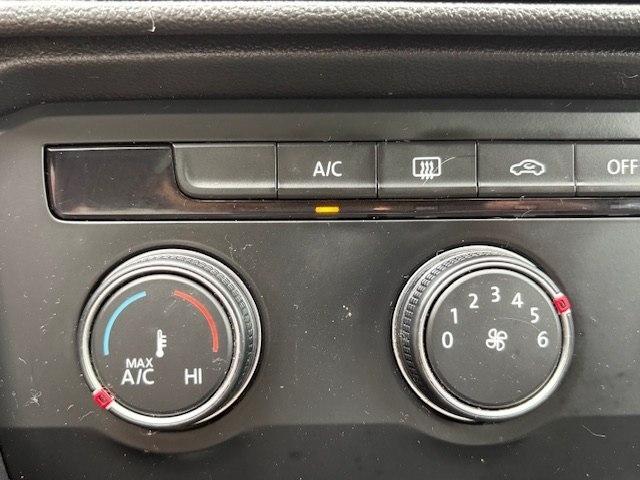 Volkswagen Taos S FWD 2022