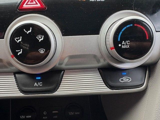 Hyundai Elantra SE Auto 2019