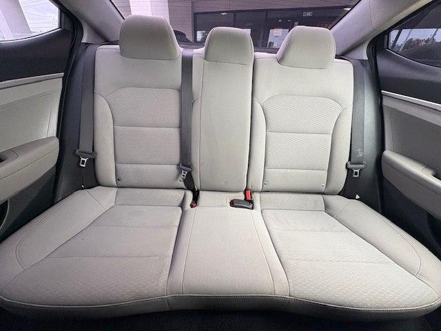 Hyundai Elantra SE Auto 2019