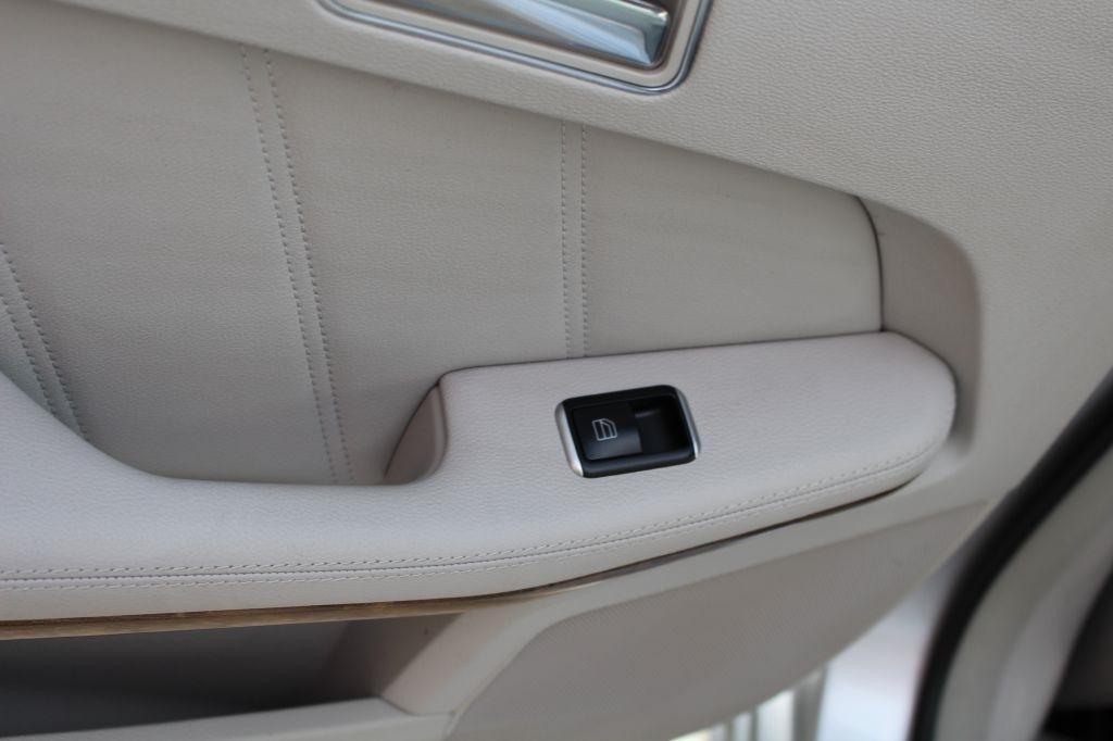 Mercedes-Benz E-Class 4dr Sdn E 350 Sport 4MATIC 2011