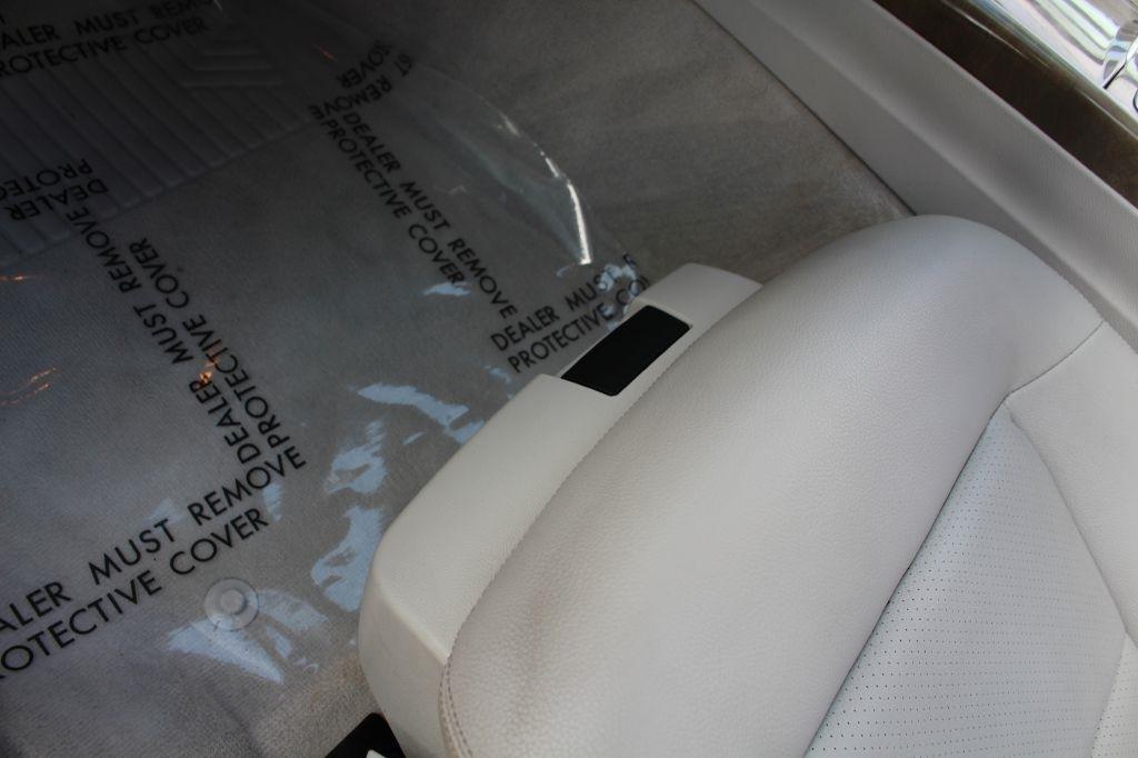 Mercedes-Benz E-Class 4dr Sdn E 350 Sport 4MATIC 2011