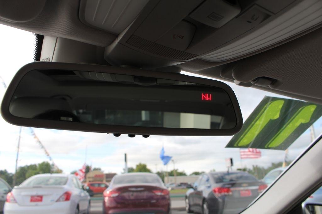 Mercedes-Benz E-Class 4dr Sdn E 350 Sport 4MATIC 2011