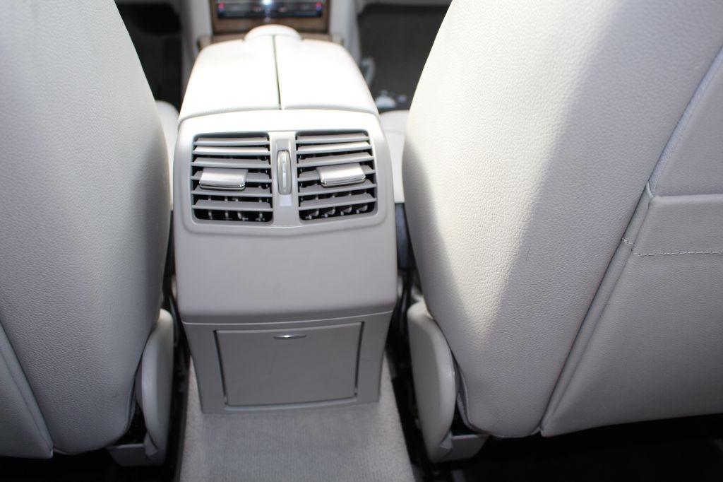 Mercedes-Benz E-Class 4dr Sdn E 350 Sport 4MATIC 2011