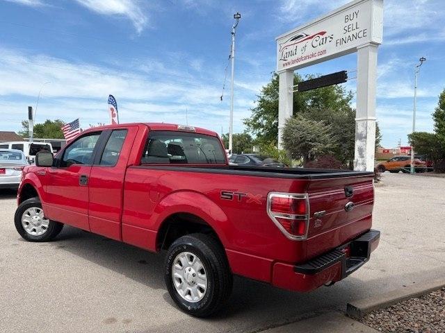 Ford F-150 2WD SuperCab 145" STX 2010