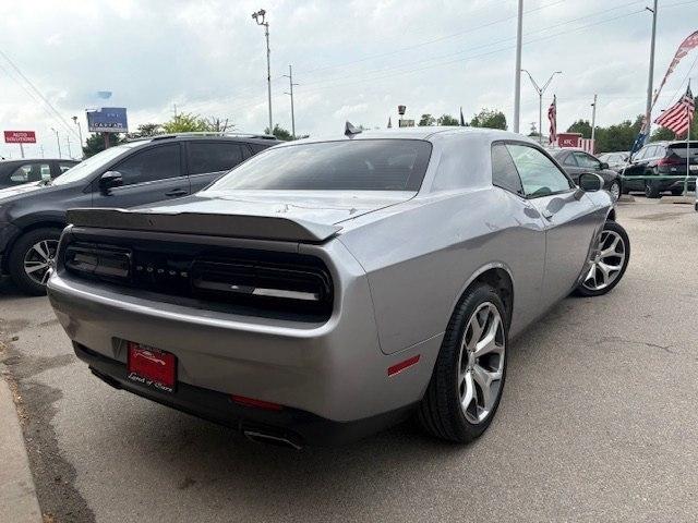 Dodge Challenger 2dr Cpe SXT Plus 2015