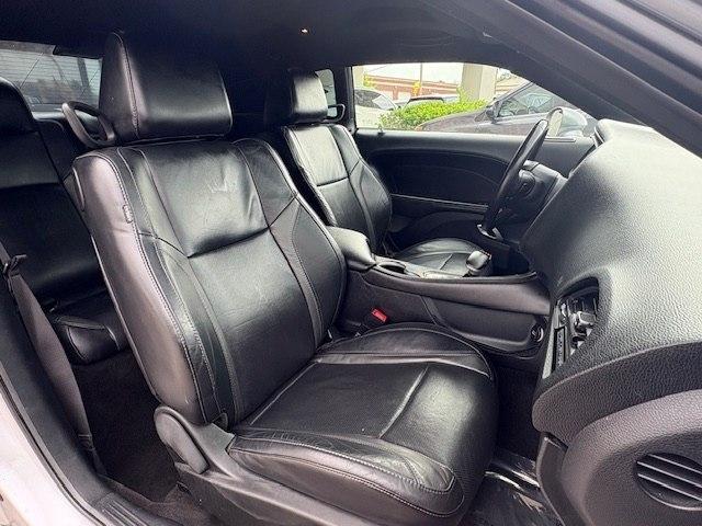 Dodge Challenger 2dr Cpe SXT Plus 2015