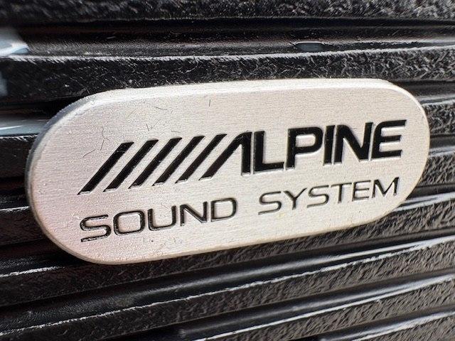 Dodge Challenger 2dr Cpe SXT Plus 2015